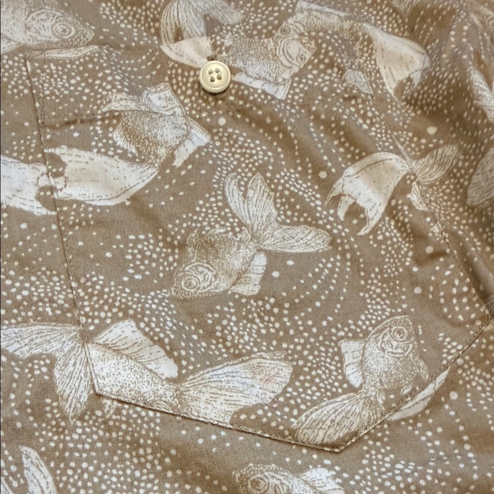 Vintage 80s 90s Ruff Hewn Tan & White GoldFish Koi Art Pattern Button Up Shirt - Picture 12 of 16